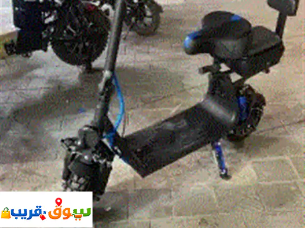 سكوتر البومه جديد بيع مستعجل الشاري المستعجل يتواصل معي شرط يكون في المدينة 2