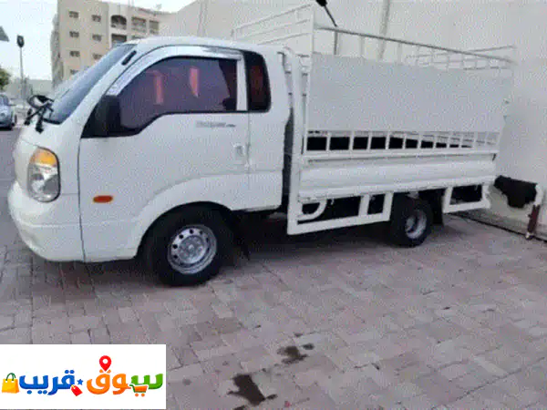 أنا معي سيارة طن ونصف للإيجار بعقد راتب شهري التفاصيل علي