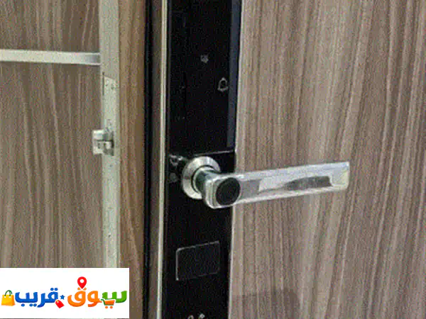 فني كاميرات وأنظمة أمنية توريد تركيب صيانة 2