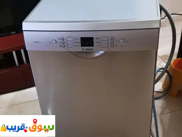 فرصة ذهبية! غسالة صحون بوش Silence Plus للبيع - نظافة مثالية وهدوء تام كأنها جديدة! 3