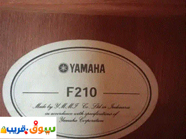 جيتار ياماها f210 بحالة جيدة جداً. لمسة نهائية لامعة طبيعية مع لوحة أصابع من خشب الورد. لا توجد ... 2