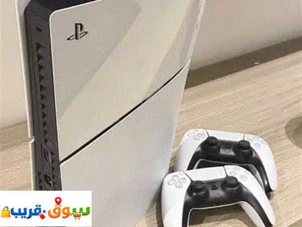 Ps5 slim digital 1 TB + 2 controllers 3