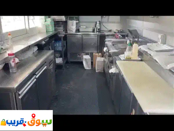 فوود تراك للبيع فرصة للاستثمار في مجال الطعام جميع المعدات بحالة ممتازة موديل 2016 يعمل بالكامل ...