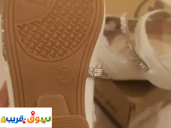 حذاء بناتي جديد للبيع 2