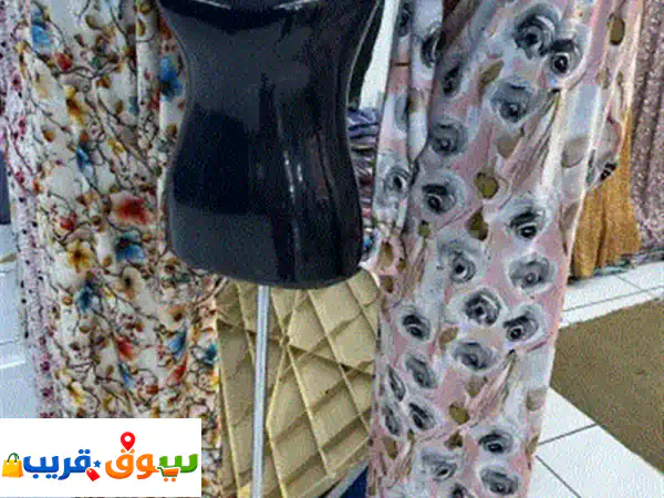 تصفية محل ملابس كل أغارضة جديدة ليها شهرين فقط متاح كمية ملكانات وبترينه خشب وزجاج عمولة واستندات ... 2