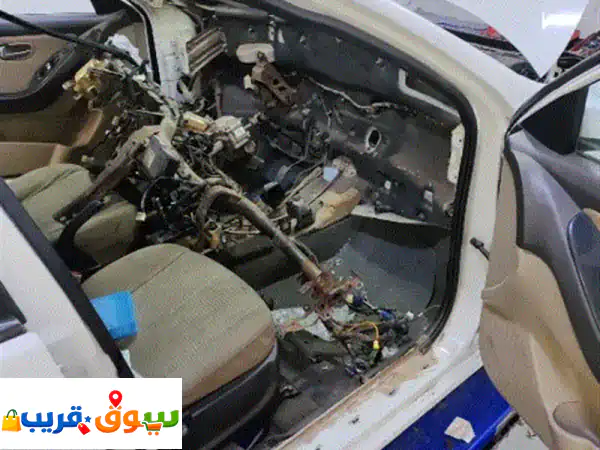 كهربائي وميكانيكي سيارات وفحص وبرمجة الأعطال بالكمبيوتر متنقل داخل وخارج المدينة سياراتومركبات 2