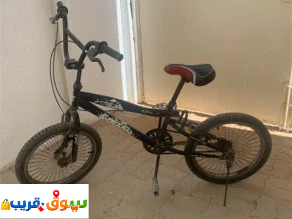 سيكل bmx كل شيئ فيه شغال وزين في العين السعر 130 درهم قابل للتفاوض