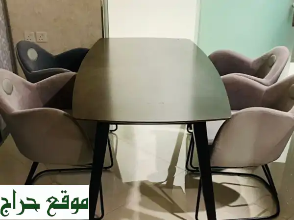 طاولة طعام خشب مع 6 كراسي متوفر في الرياض