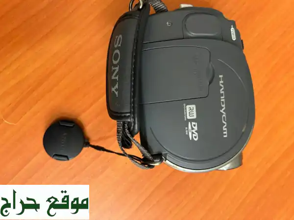 كاميرا كانون sx40 hs كاميرا كانون eos 600d كاميرا كانون eos 1100d كاميرا سوني (ليس فيها عيوب ونظيفة)