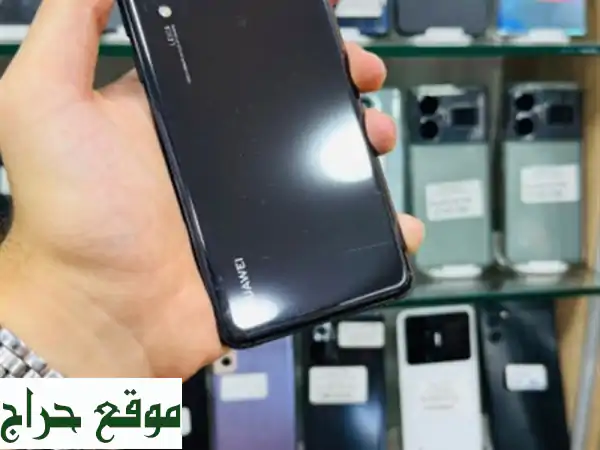 هواوي P20 برو بحالة ممتازة! 128GB، 6GB رام، بسعر لا يُصدق!