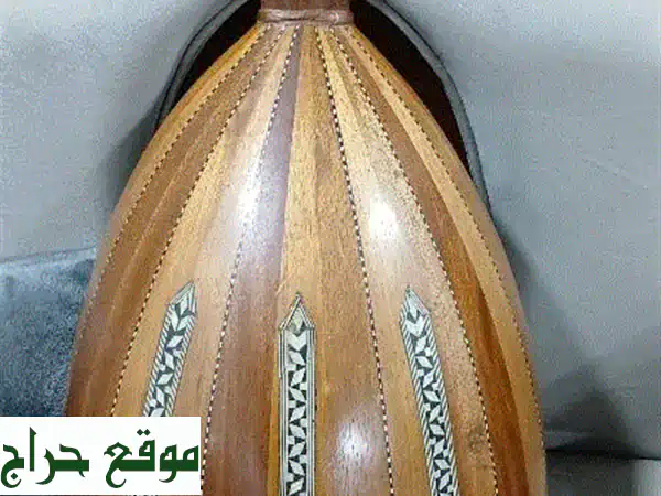 عود قديم فاخر: اكتشف سرّ جماله الخالد (سعر مرتفع)