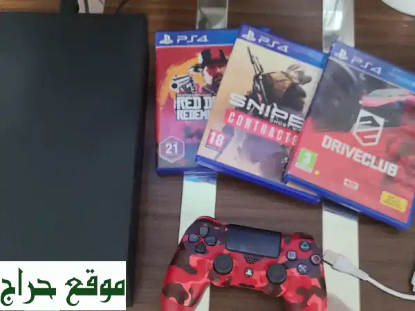 playstation 4 with 3 games and one joystick  بلايستيشن ٤ used