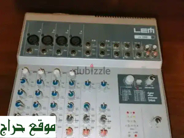 lem rx 8 channel pawerd mixer . 200 watts . vocal effect