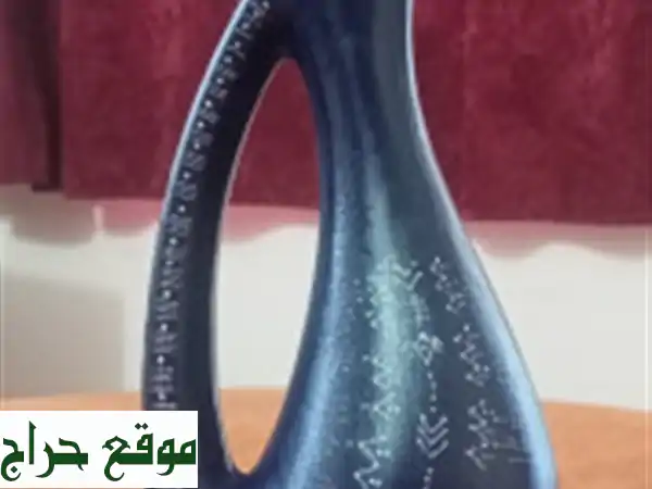 Vase moyen noir berbère