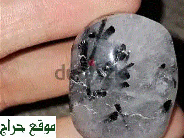 250 carats Gemstones crystals tourmalinated quartz  كوارتز مع تورمالين