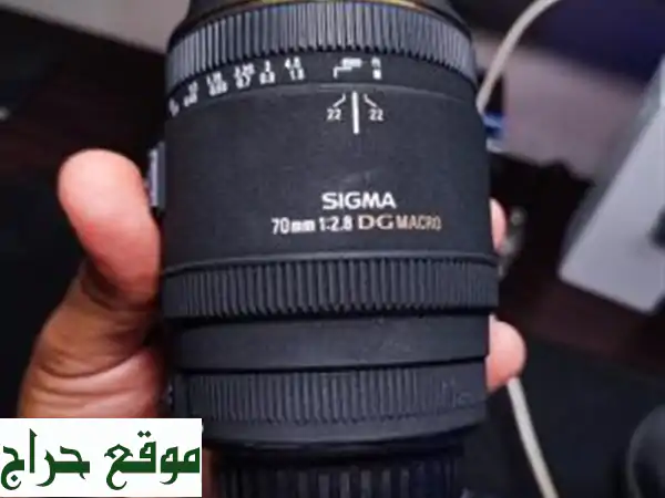 Objectif Sigma 70 mm 2.8 Macro Canon