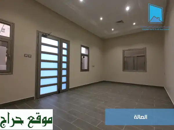 للإيجار دور أرضي  بيان  مدخلين للدور  عبارة عن 2 غرف...