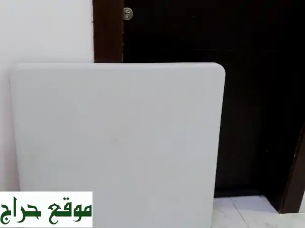 للبيع طاولة العدة استخدامات واستخدمت مرتين