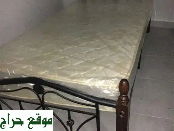 تخت ماليزي فاخر: نوم الأحلام بأسعار لا تقاوم! (مع...