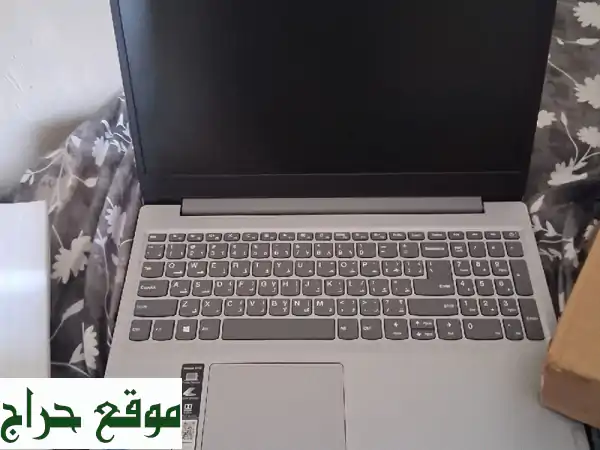فرصة لا تُعوّض! لابتوب شبه جديد للبيع بـ 800 ريال فقط - أداء ممتاز وتصميم أنيق (بسبب السفر)