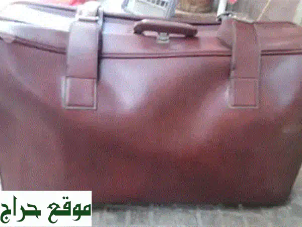 شنطة Panasonic الأصلية: رفيقك الآمن لرحلاتك وتذاكرك! اكتشف الجودة والمتانة.