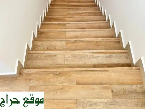 أرضيات SPC: تركيب فوري بجودة لا تُضاهى، حتى وأنت في منزلك!