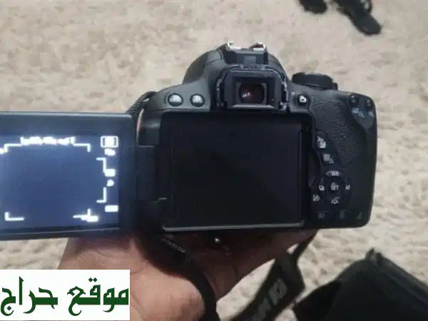فرصة ذهبية: كاميرا Canon D700 لمس للبيع | استعمال شهر...