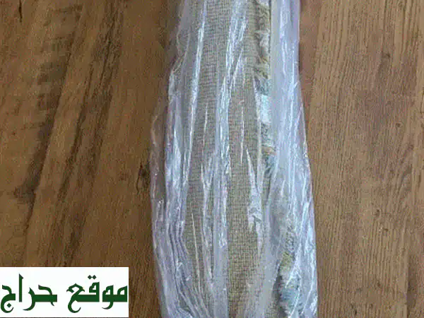سجادة أنيقة 60x90 سم للبيع | نظيفة، مغسولة وبحالة ممتازة | بسعر 10 دينار بحريني | استلام من أم الحصم