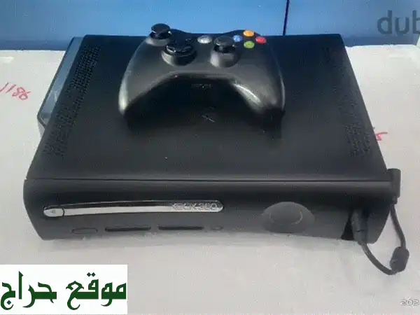 العب بلا حدود! إكس بوكس 360 مهكر أسود (Phat) + يد تحكم...