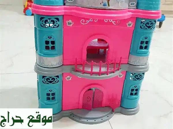 قلعة فروزن السحرية: ألعاب مجانية ومرح لا يتوقف...