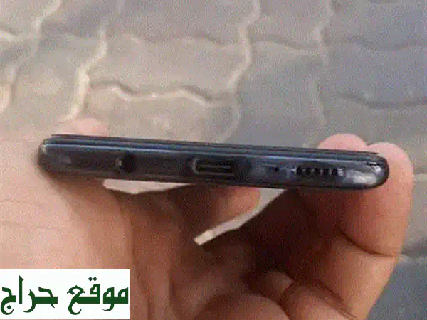 Samsumg a06 with little cracks