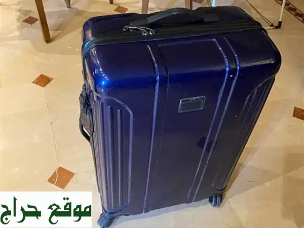 حقائب Tumi الفاخرة الكبيرة: رفيقك الأنيق...