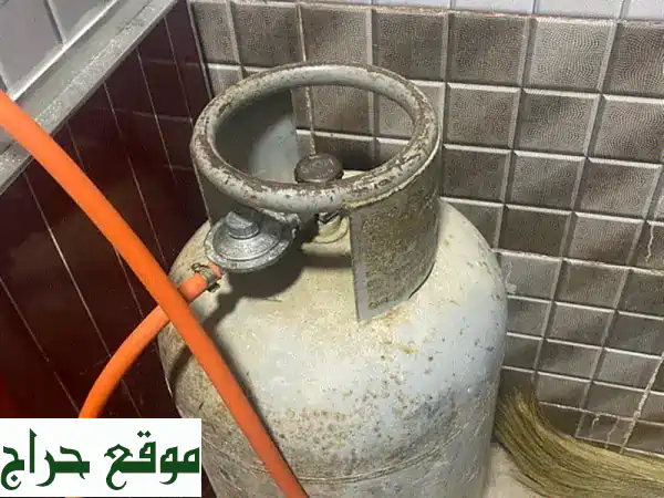 موقد غاز جديد وأسطوانة متكاملة: مطبخك ينبض بالحياة والأمان!