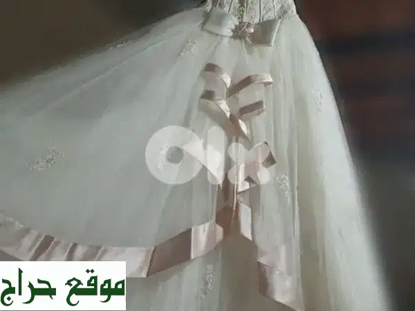 فستان زفاف أوف وايت فاخر من Michelangelo - مقاس صغير (55 كجم)...