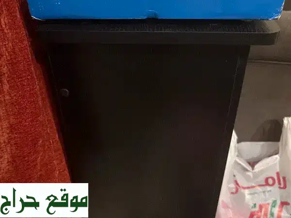 للبيع: حوض سمك فاخر بالستاند والملحقات – كالجديد! (استُخدم مرة واحدة فقط)