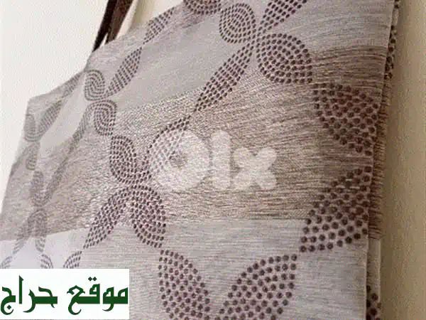 جزدان الجامعة العصري: أناقة عملية لكل يوم! محفظة مثالية للطالبات واستخداماتك المتعددة.