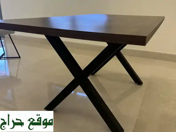 فرصة لا تُعوَّض! طاولة طعام 160x90 سم بحالة الجديد...
