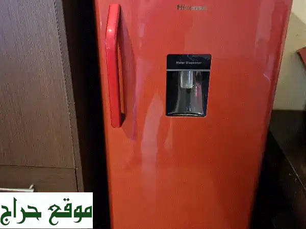 ثلاجة هايسنس حمراء | موزع مياه | متوسطة | حالة ممتازة