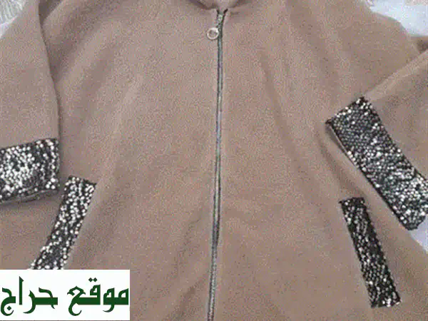 معطف ترنش نسائي LC Waikiki مقاس 40: أناقة كلاسيكية تنتظرك!