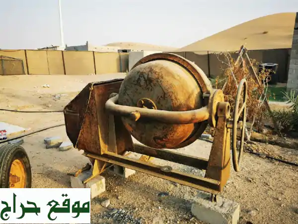 للبيع خلاطه المحرك لستر انجليزي موجودة في أبوظبي مطلوب 2500