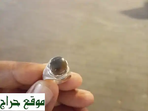 أناقة فريدة: خاتم فضة سويسري عيار 925 بحجر عقيق أصلي | تصميم يدوي فاخر مقاس 17