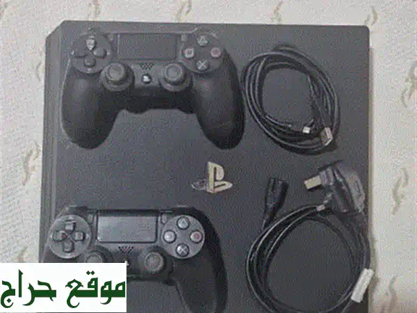 بلايستيشن 4 برو (PS4 Pro) | 1 تيرابايت | حزمة الألعاب المتكاملة: FC-26 و GTA V | 2 يد تحكم
