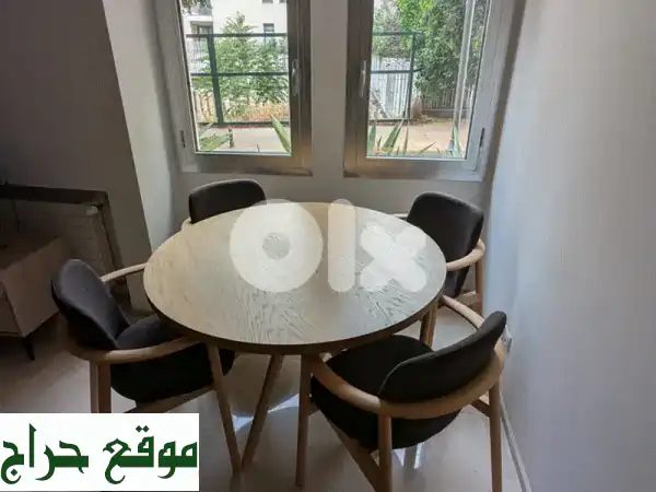 للبيع: طاولة طعام و4 كراسي جديدة كلياً | فاخرة،...