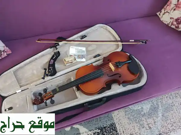 فرصة لا تفوت: كمان إيطالي أصلي للبيع مع كافة الملحقات...