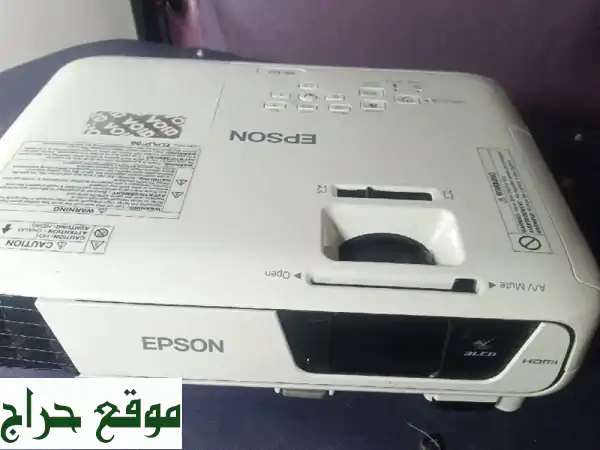 ✨ صفقة العمر بالشارقة: بروجكتر Epson ياباني كالجديد + 2 كاميرا مراقبة بسعر لا يُفوت!