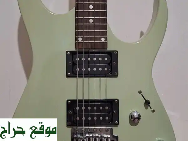 فرصة لا تعوض! 🎸 طقم جيتار كهربائي متكامل للمبتدئين - حالة ممتازة (جيتار، أمبليفاير، كابل، حقيبة)