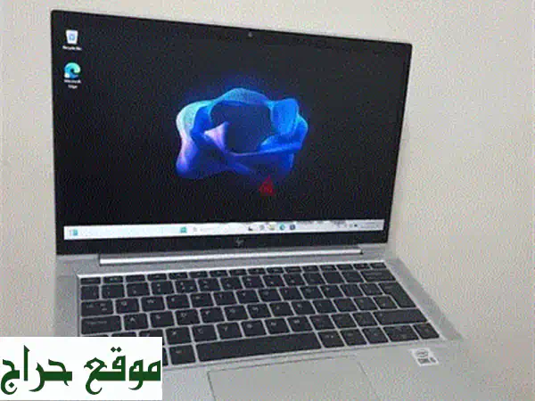 للبيع: Microsoft Surface Laptop  نظيف جداً