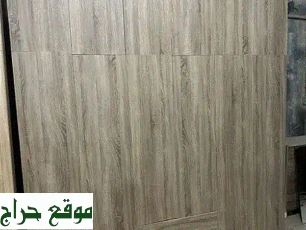 غرفة نوم لمايكا عصرية: سرير مفرد وخزانة مدمجة | جودة وأناقة لمنزلك