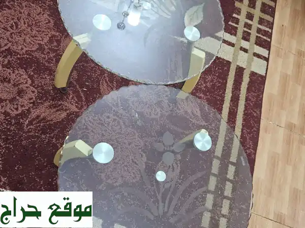 فرصة لا تعوض: 2 طاولة للبيع بـ 50 درهم فقط في المجرة، الشارقة!