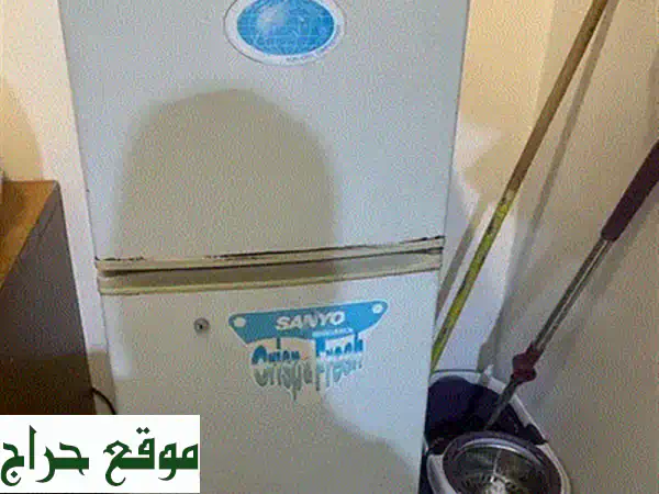 فرصة ذهبية: فريزر رأسي للبيع | بحالة ممتازة، كفاءة تجميد عالية!